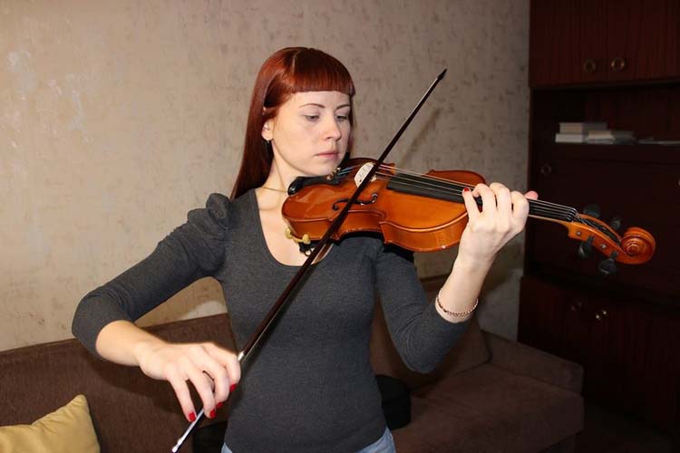 Как играть на скрипке без скрипа